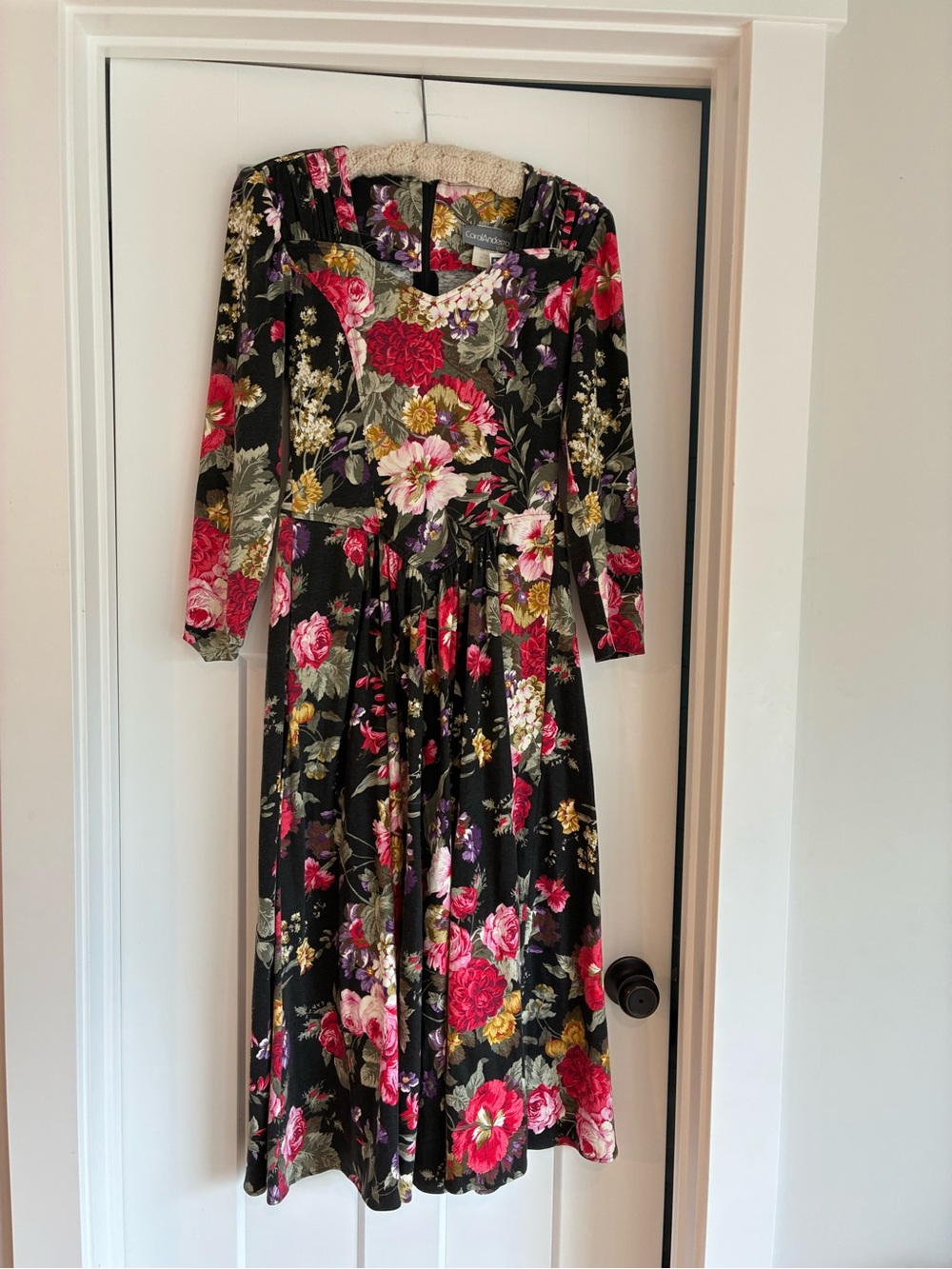 Vintage 90s Carol Anderson Black Floral Maxi colorful sweetheart neckline 7/8